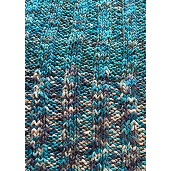 Anthropologie Chunky Knit Wool 50 in x 60 in Oversized Throw Blanket Blue Tones - Picture 8 of 12